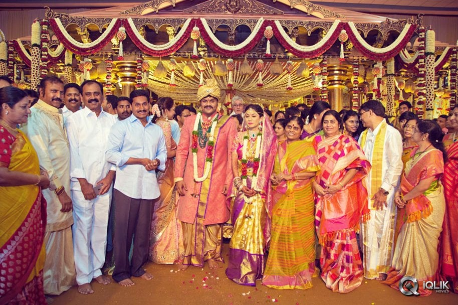 Manchu-Manoj-and-Pranathi-Wedding-Photos